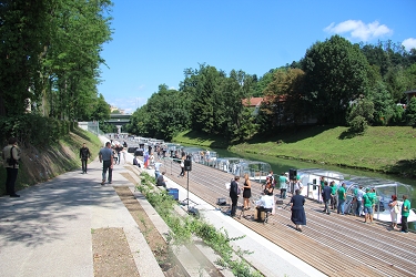 pristanišče na špici, pristanišče v gruberjevem kanalu, ljubljansko pristanišče, vožnja po ljubljanici, vožnja z ladjico, pristanišče v ljubljani